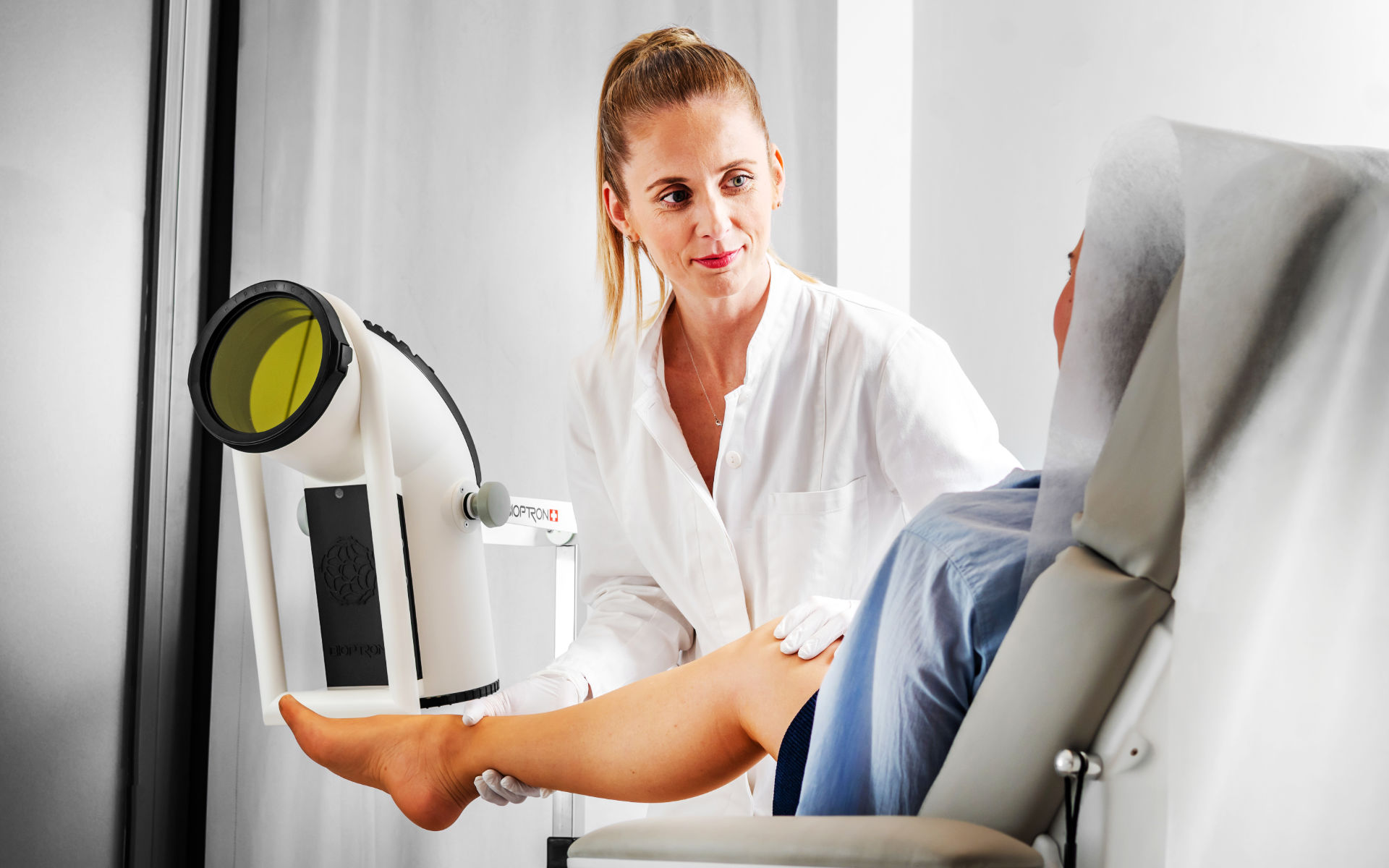 Terapia cu lumină polarizată – Vindecare prin stimularea naturală a celulelor - DermaLux Iasi